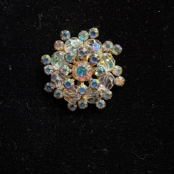Vintage aurora borealis brooch - Picture 5 of 5